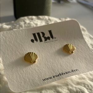 Gold Shell Stud Earrings